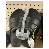 Oofos slides size M6W8
