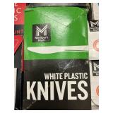 White plastic knives 600ct