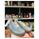 Joe Boxer girls sneaker size 1