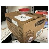 Rubbermaid containers set