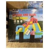Splash & slide w/ tunnel