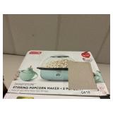 Dash popcorn maker makes 24cup