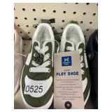 Kids play shoe size 13