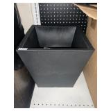 Step2 Tremont short square planter