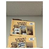 Famous Amos chocolate chip cookies 42 pouches