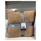 Chenille throw pillows 18inx18in 2 pack