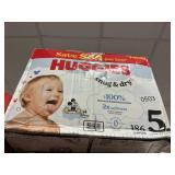 Huggies 186 diapers size 5