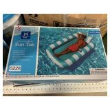 Inflatable sun tub 6.7 ft long