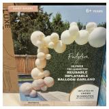 Party Aire 28pc Balloon garland