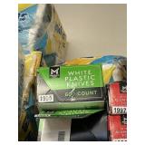White plastic knives 600 ct