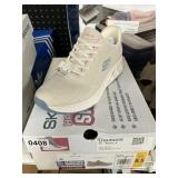 Skechers ladies swift fit sneaker size 8.5