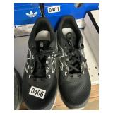 NB sneaker size 9.5-USED ?