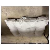 Boots & Barkley ppet bed 42inx32in