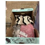 Womens clothing lot approx 12 ct Large