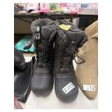 Kids Skylar waterproof insulated boot size 13