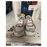 Kids play shoe size 8