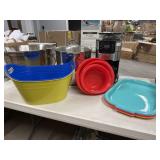 2-Plastic bin-3-bowls 4-trays