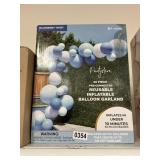Party Aire 28pc reusable inflat. balloon garland
