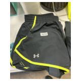 Under Armor running short M