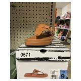 DV ladies sandal size 9