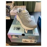 Skechers ladies swift fit sneaker size 9