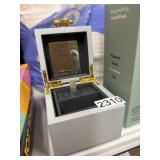 Kendra Scott small jewelry box