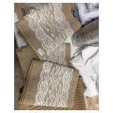 6ft L burlap & lace table runner 3ct