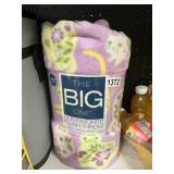 The big one plush throw 5ftx6ft