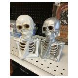 Skeleton figurines set of 2