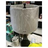 Metal table lamp 28inH