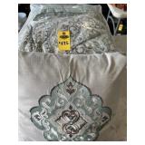 Queen Size Comforter
