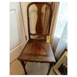 Vintage Queen Anne Style Chair