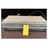 Magnavox D V D/ V H S Player