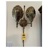 Clam Shell Wall Lamp