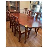Queen Anne Style Table & 6 Chairs