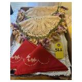 Runners, Doilies & Misc