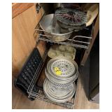 Contents Of Cabinet - Bakeware