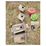 Birdhouses & Feeders