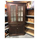 ANTIQUE & COLLECTIBLES AUCTION