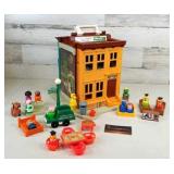 Vintage Sesame Street Row House, People &
