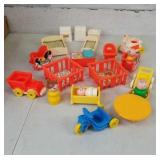 Vintage Fisher Price Little People Set