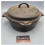 Vintage Griswold Pot with Lid No8 2568
