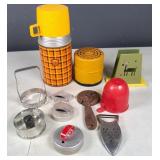 Group of miscellaneous kitchen items