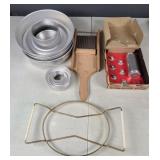 Baking pans,fosting press,dish holder