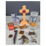 Group of collectibles keys,cat ,spice tin