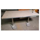 Table 30"T 60"W 30"D
