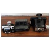 Cameras - Kodak & 2 Polaroid's - untested lot of 3