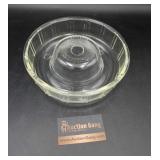 K QUEEN-ANN GLASSBAKE BUNDT MOLD GLASS DISH