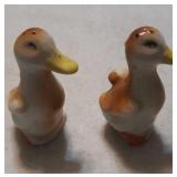 Salt & Pepper - Vintage Japan Ducks