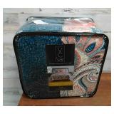 *NEW* VC New York King 5 PC Quilt Set